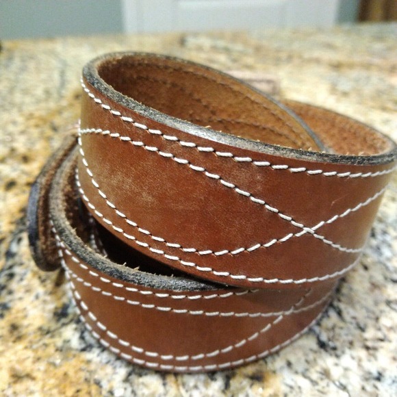 Chambers Sz 36 Tooled Leather Belt And Buckle Hand Finished Western - Picture 3 of 14